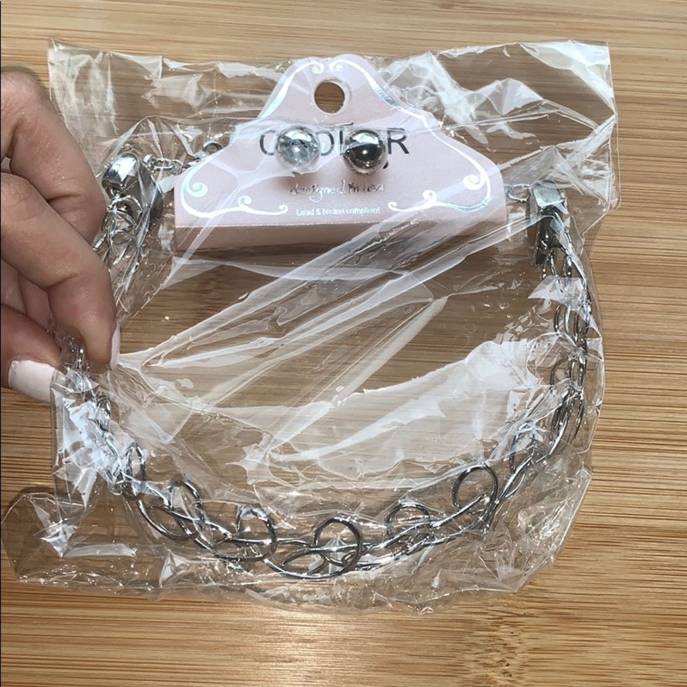 Choker with earrings set